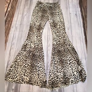 Hummingbird Snake print Palazzo Pants Size Small with 2 back pockets. Long, Tall